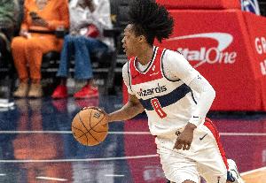 离了大谱！去年14号秀卡林顿8中0仅拿4分 4失误4犯&正负值-34