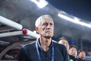 足球报：塞蒂恩近一两个月训练时间很长，但忽略强度缺少对抗性