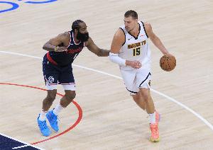 保罗谈快船VS掘金系列赛：我到现场看了 两支顶级球队间的较量