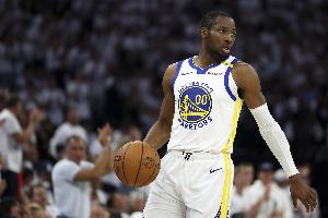 助攻与失误齐飞！库明加8投5中拿到13分6助攻有5次失误 正负值-10