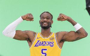 这是开窍了！艾顿出战26分钟 8中6高效砍14分8板5助2断1帽！