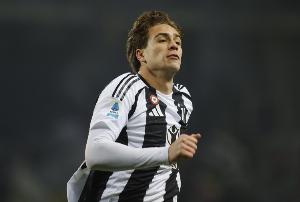 有意挖角土媒：利物浦密切关注伊尔迪兹，派球探考察其表现