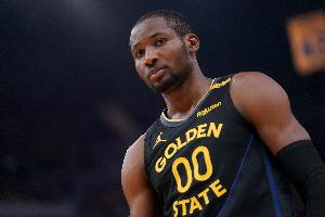 霸气隔扣！库明加上半场6投4中砍9分4助攻 但5失误&正负值-18最低