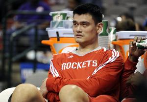 媒体人：NBA有养老金 CBA也有退役球员保障计划 但不会强制参加