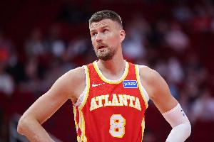 独角兽！波尔津吉斯出战27分钟 14中8砍下23分13板2助1帽