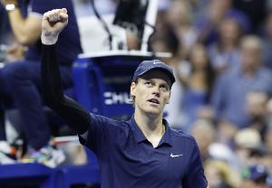 揽600万刀奖金！辛纳：能和阿卡同场竞技是荣誉，我们亦敌亦友