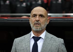 直播吧：前波兰主帅普罗别日无缘执教国足，已接近接手哈萨克斯坦