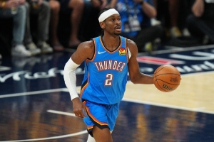 关键时刻发威！亚历山大揭幕战第四节&加时合砍24分 本世纪最高