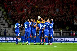 东体：申花向亚冠淘汰赛迈出重要一步，为最后3轮联赛带来激励