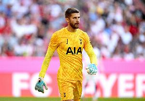 欧冠单场为英格兰球队扑救8次+零封，维卡里奥是近10个赛季第四人