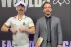 G2经理和教练跳美美桑内：oi就这么水灵灵的庆祝晋级