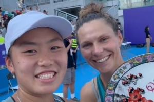 皮特尔/曾丽美2-1逆转逆转张玮桓/梁恩硕，成功夺得广网双打冠军