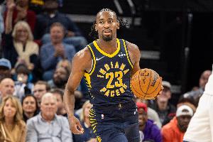 最后关键罚篮不中！内史密斯三分12中5贡献18分8板2助