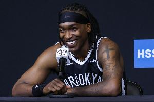 难阻失利！曼恩11投8中得到21分6板 得分全队最高