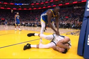 追梦身后搂脖子犯规阿尔达马！灰熊主帅怒不可遏上场骂人