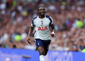 过人王！库杜斯本赛季68次尝试过人+32次成功过人为五大联赛最多