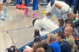 浓眉在场边蹲着测试小腿许久 队友们满脸担忧