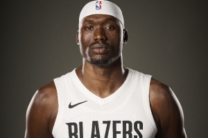 把握了机会！里斯本季合同年&薪资222万 此前仅垃圾时间打了3分钟