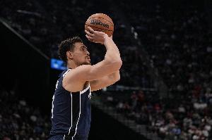 弗拉格：德怀特-鲍威尔一直以身作则 始终保持着极高的职业素养