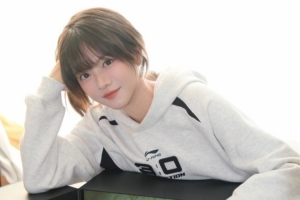 主持人骆歆发文：明天的半决赛！让我们把力量借给滔搏！