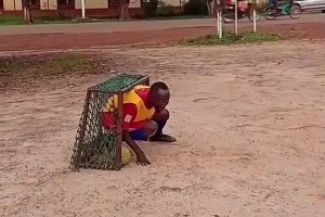 龟缩战术也不管用啊