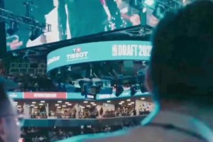 笑不活了！原来杨瀚森还有说相声的潜质