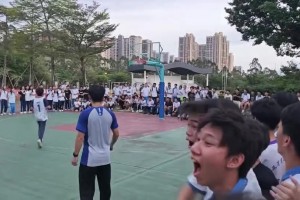 挖槽中学班赛惊现后场超超超远三分绝杀！！这能吹一辈子！