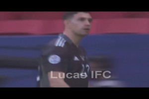 到底哪一步出了问题？哈兰德从小到大的照片！爱笑的男孩！