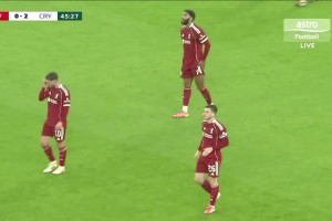 0-2落后水晶宫行云流水配合打穿利物浦防线，萨尔梅开二度