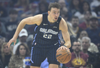 还是很稳！小瓦格纳14中8&三分6中3砍全场最高24分另有3助2断