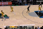 里夫斯摆脱麦丹防守创造出手空间，湖人战森林狼